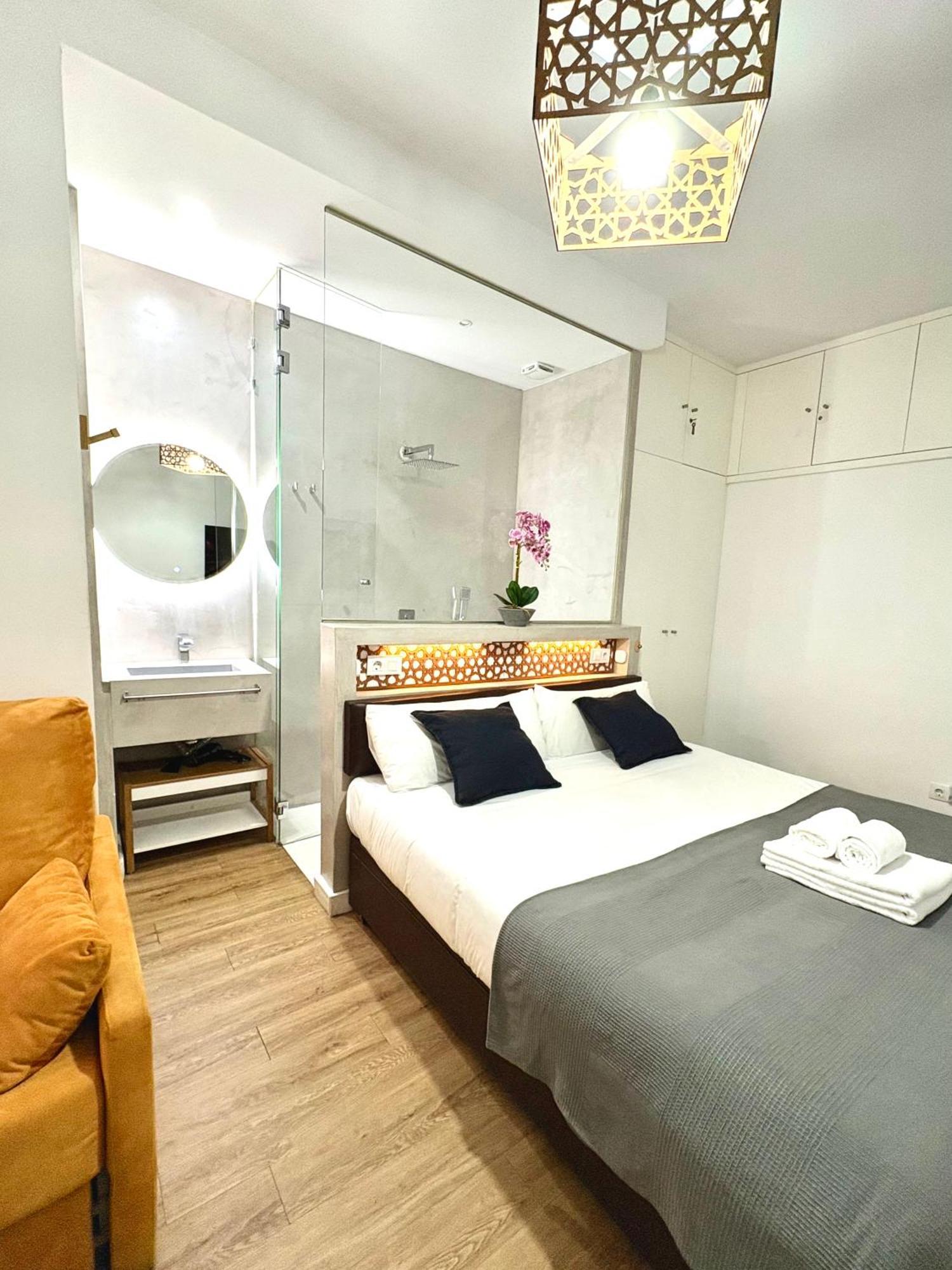 Vakantiehuis Unique House - Private Spa&pool -stayinseville